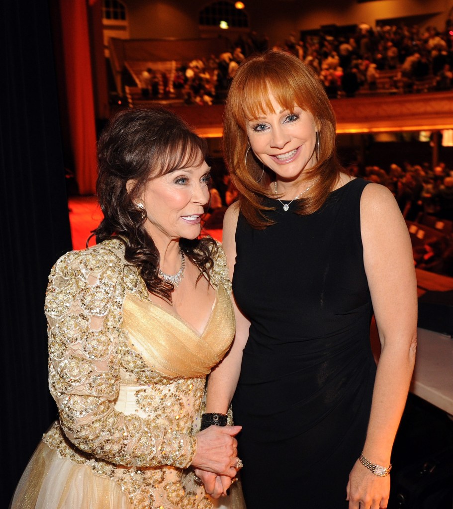 NASHVILLE, TN - OCTOBER 12: Honooree Loretta Lynn and Reba McEntire during the GRAMMY Salute to Country Music Honoring Loretta Lynn presented by Mastercard and hosted by The Recording Academy at Ryman Auditorium on October 12, 2010 in Nashville, Tennessee. 
