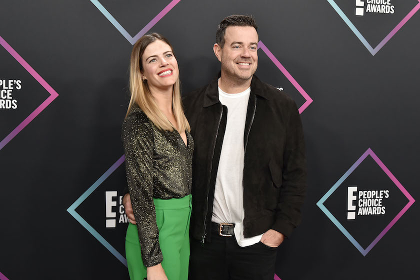 SANTA MONICA, CALIFORNIA - NOVEMBER 11: Siri Pinter and Carson Daly arrive at E! People's Choice Awards at Barker Hangar on November 11, 2018 in Santa Monica, California. 
