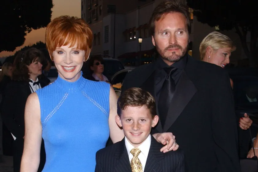 Reba McEntire, Narvel Blackstock and son Shelby attend the 28th Annual Peoples Choice Awards at the Pasadena Civic Center January 13, 2002 in Pasadena, CA.