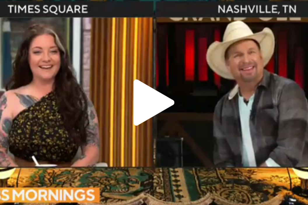 Screengrab from Ashley McBryde and Garth Brooks' Oct. 6, 2022 appearance on 'CBS Mornings.'