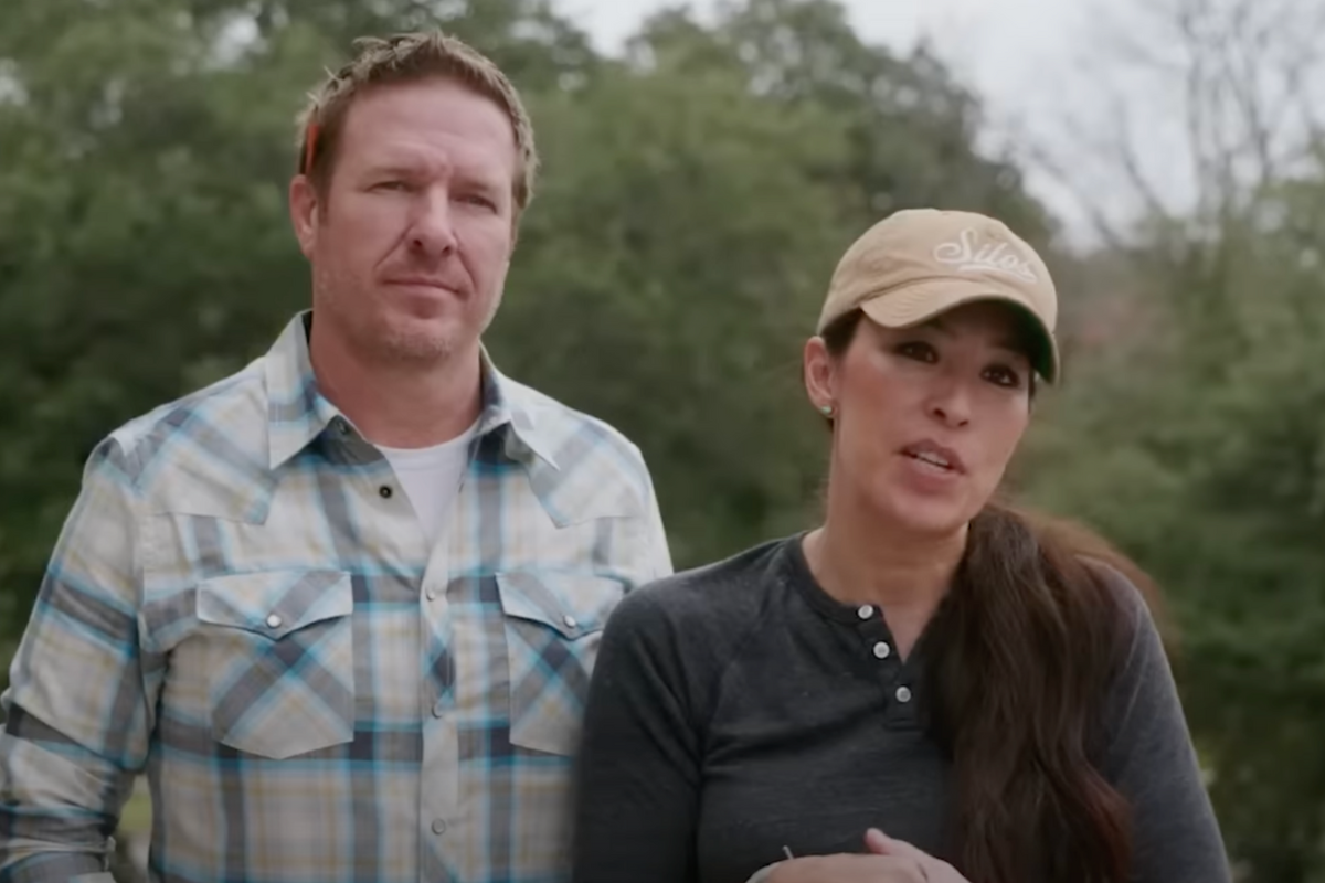 Chip and Joanna Gaines in clip from 'Fixer Upper'
