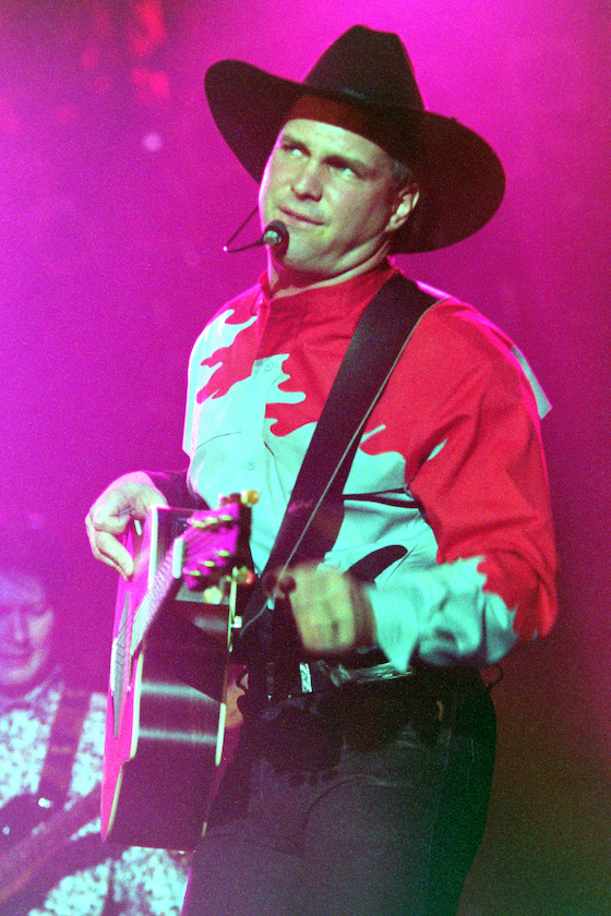 Garth Brooks performs live on April 08, 1994