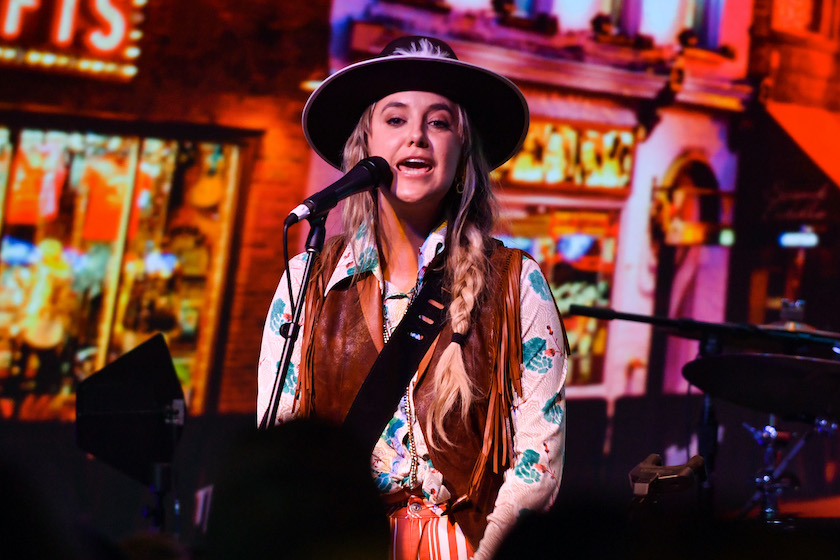 NASHVILLE, TENNESSEE - JUNE 11: Lainey Wilson performs onstage during SiriusXM's The Music Row Happy Hour Live On The Highway From Margaritaville on June 11, 2022 in Nashville, Tennessee.