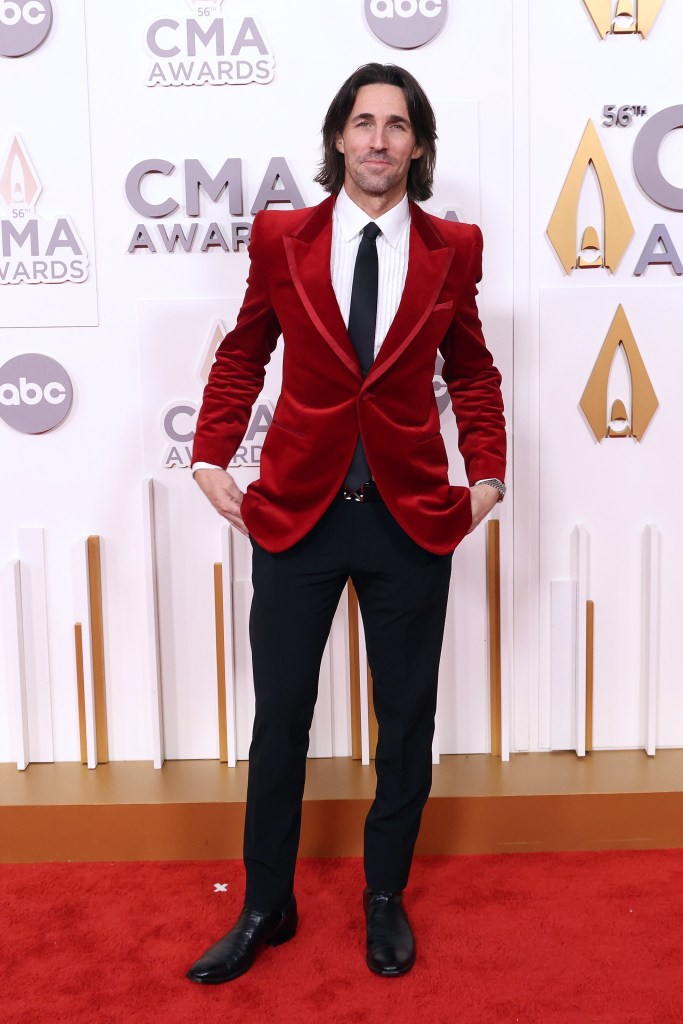 Jake Owen attends the 56th Annual CMA Awards at Bridgestone Arena on November 09, 2022 in Nashville, Tennessee. 