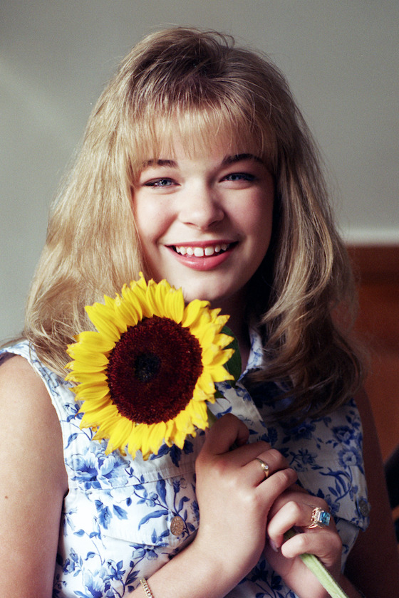 CA.LeAnn Rimes.#1.PD.0715: portrait of LeAnn Rimes, 13 year old Dallas girl whose voice is earning her comparisons with the late-great Patsy Cline, especially LeAnn's latest hit "Blue".