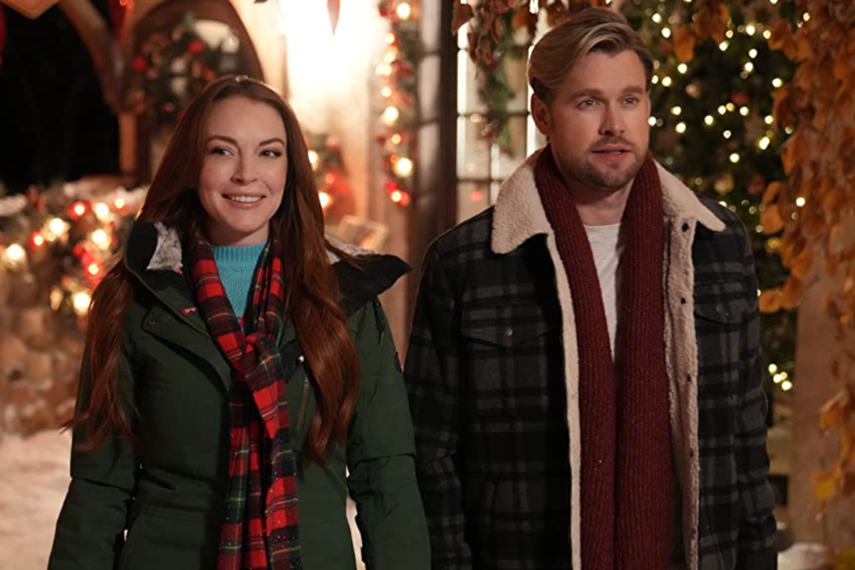 Lindsay Lohan and Chord Overstreet in Falling for Christmas (2022)