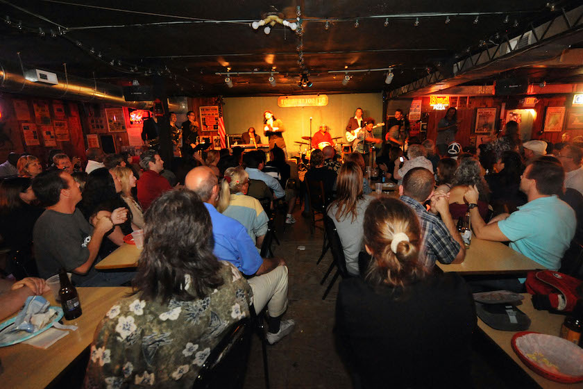 NASHVILLE, TN - SEPTEMBER 13: General view during the performance by singer/songwriter Mike Farris and The McCrary Sisters during a gospel throw down at the Station Inn on September 13, 2009 in Nashville, Tennessee. 