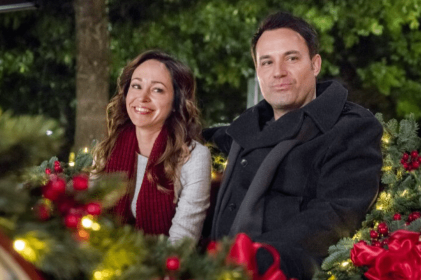 Autumn Reeser and David Haydn-Jones in 'A Bramble House Christmas'
