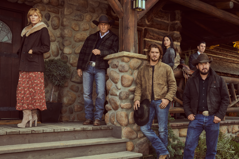 Kelly Reilly, Kevin Costner, Luke Grimes, Wes Bentley, Kelsey Asbille, Cole Hauser in 'Yellowstone'