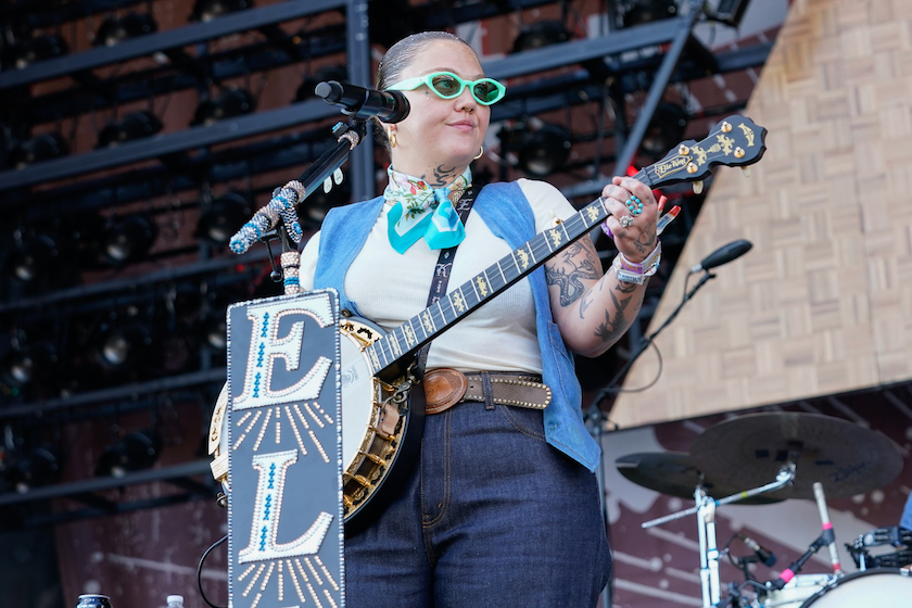 FRANKLIN, TENNESSEE - SEPTEMBER 25: Elle King performs during The Pilgrimage Music & Cultural Festival 2022 at The Park at Harlinsdale Farm on September 25, 2022 in Franklin, Tennessee. 