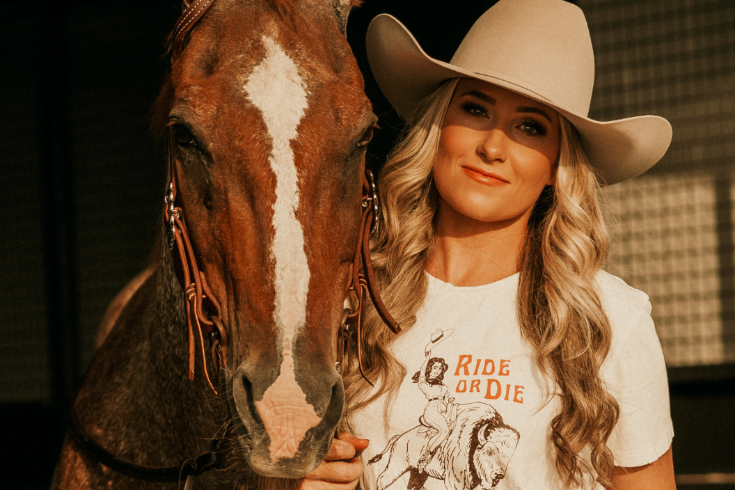 Amanda Kate Ferris poses with horse
