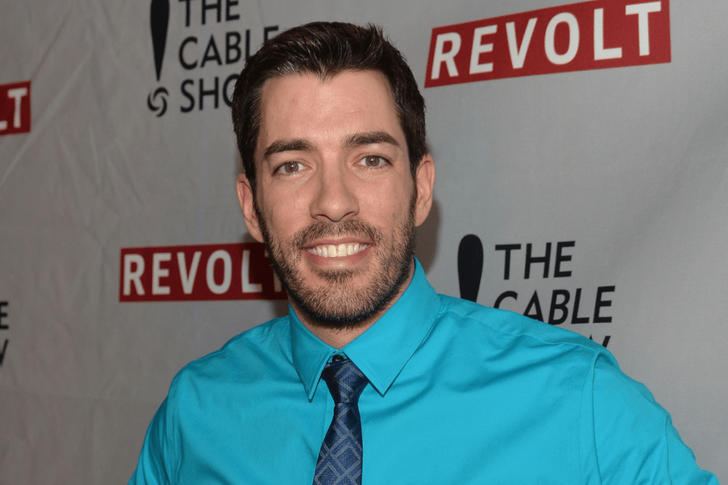 LOS ANGELES, CA - APRIL 30: TV personality Drew Scott attends REVOLT and The National Cable and Telecommunications Association's Celebration of Cable at Belasco Theatre on April 30, 2014 in Los Angeles, California.