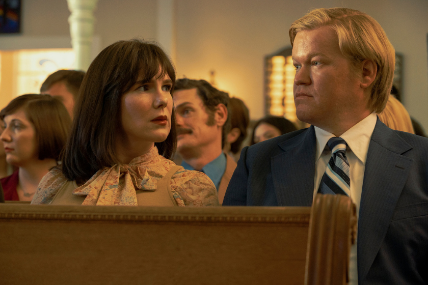 Lily Rabe and Jesse Plemons as Betty and Allan Gore. (Jake Giles Netter/HBO Max)