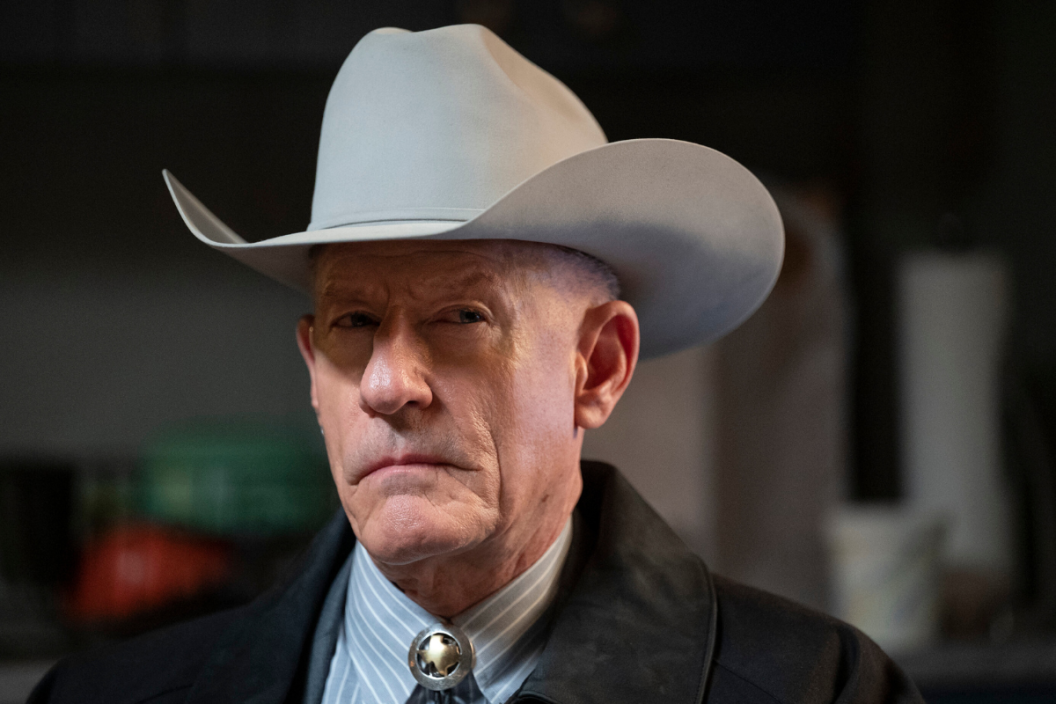 Lyle Lovett as Mayor Waylon Gates