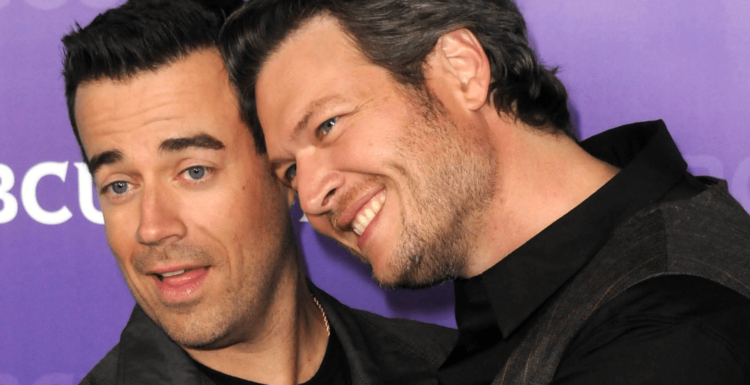 Talk show host Carson Daly and Country musician Blake Shelton participate in the NBC Universal Winter Tour All-Star Party held at The Athenaeum on January 06, 2012in Pasadena, California.