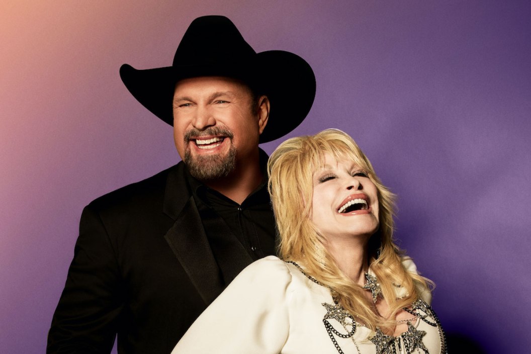 Press shot of 2023 ACM Awards co-hosts Garth Brooks and Dolly Parton