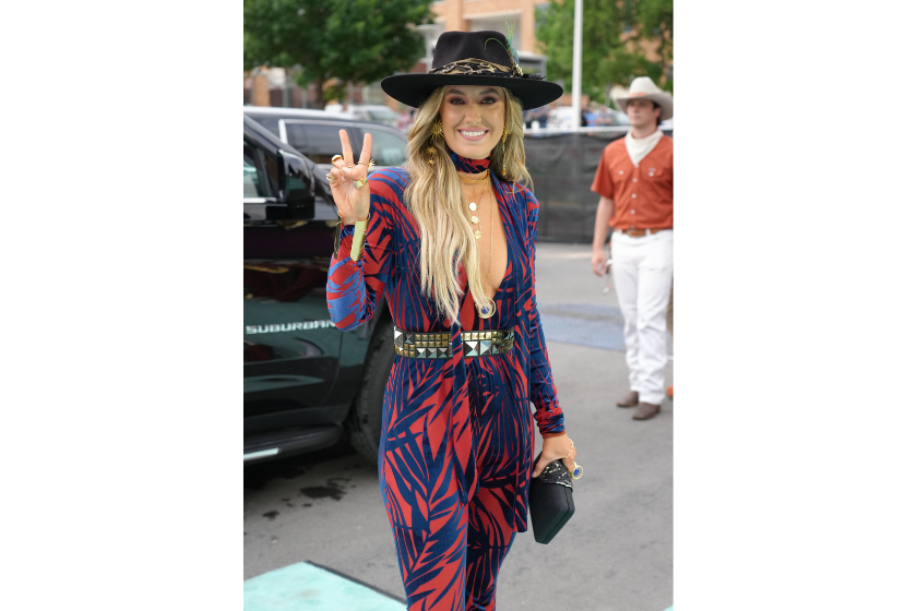 Lainey Wilson Goes Boho Chic in a Bell Bottom Jumpsuit at the 2023 CMT  Awards