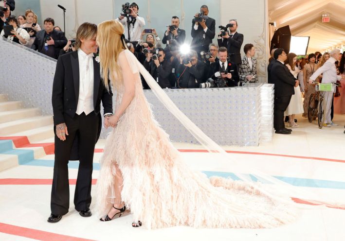 NEW YORK, NEW YORK - MAY 01: (L-R) Keith Urban and Nicole Kidman attend The 2023 Met Gala Celebrating "Karl Lagerfeld: A Line Of Beauty" at The Metropolitan Museum of Art on May 01, 2023 in New York City.