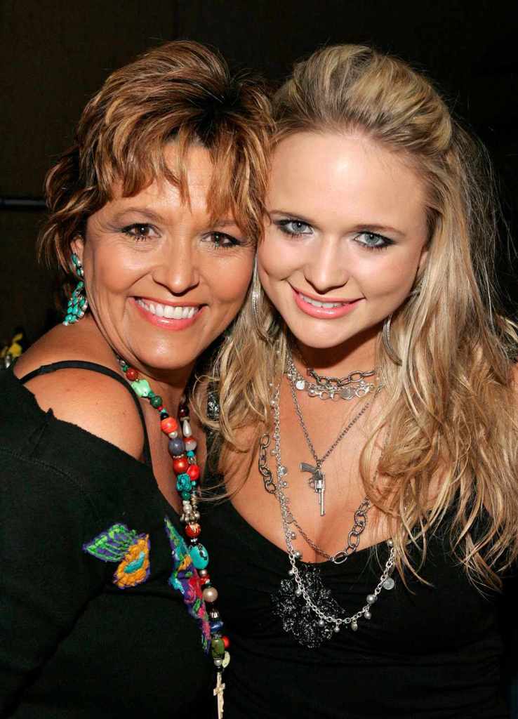 Miranda Lambert and mom