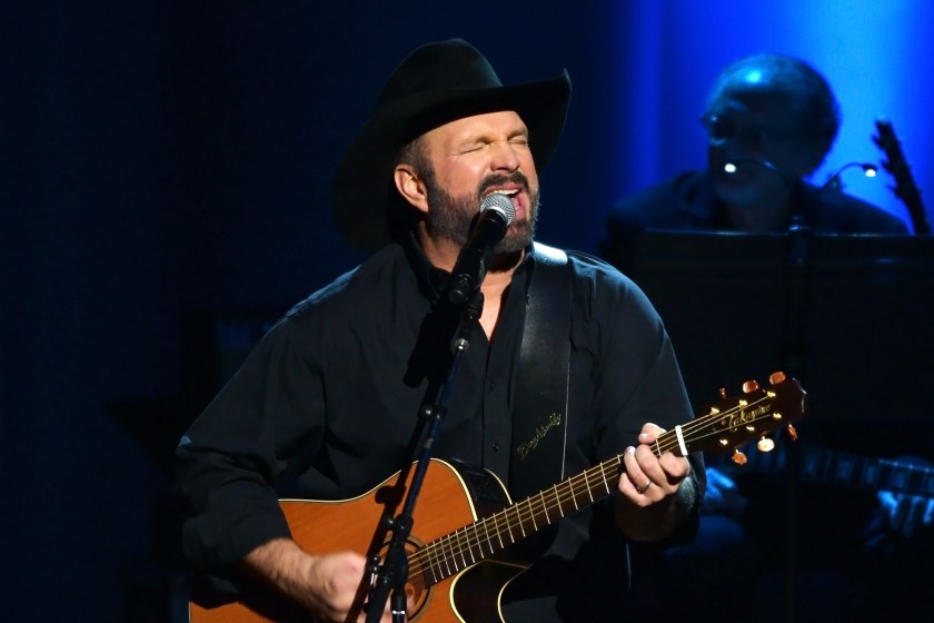 WASHINGTON, DC - MARCH 04: Garth Brooks performs at The Library of Congress Gershwin Prize tribute concert at DAR Constitution Hall on March 04, 2020 in Washington, DC.