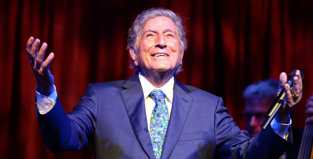 NEW YORK, NY - SEPTEMBER 28: Tony Bennett performs at the 9th Annual Exploring The Arts Gala founded by Tony Bennett and his wife Susan Benedetto at Cipriani 42nd Street on September 28, 2015 in New York City.