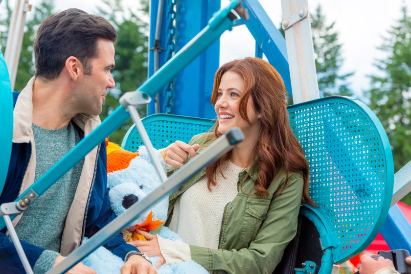 Benjamin Ayres and Julie Gonzalo star together in Hallmark's "Falling for Vermont."