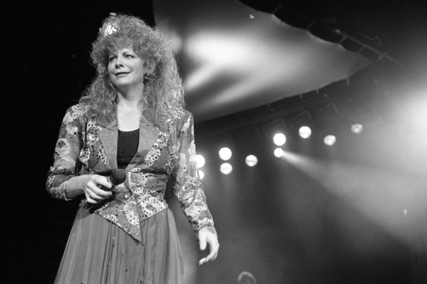 NASHVILLE -August 24: Country Music Singer Songwriter Reba McEntire Performs on August 24, 1990 in Nashville, Tennessee