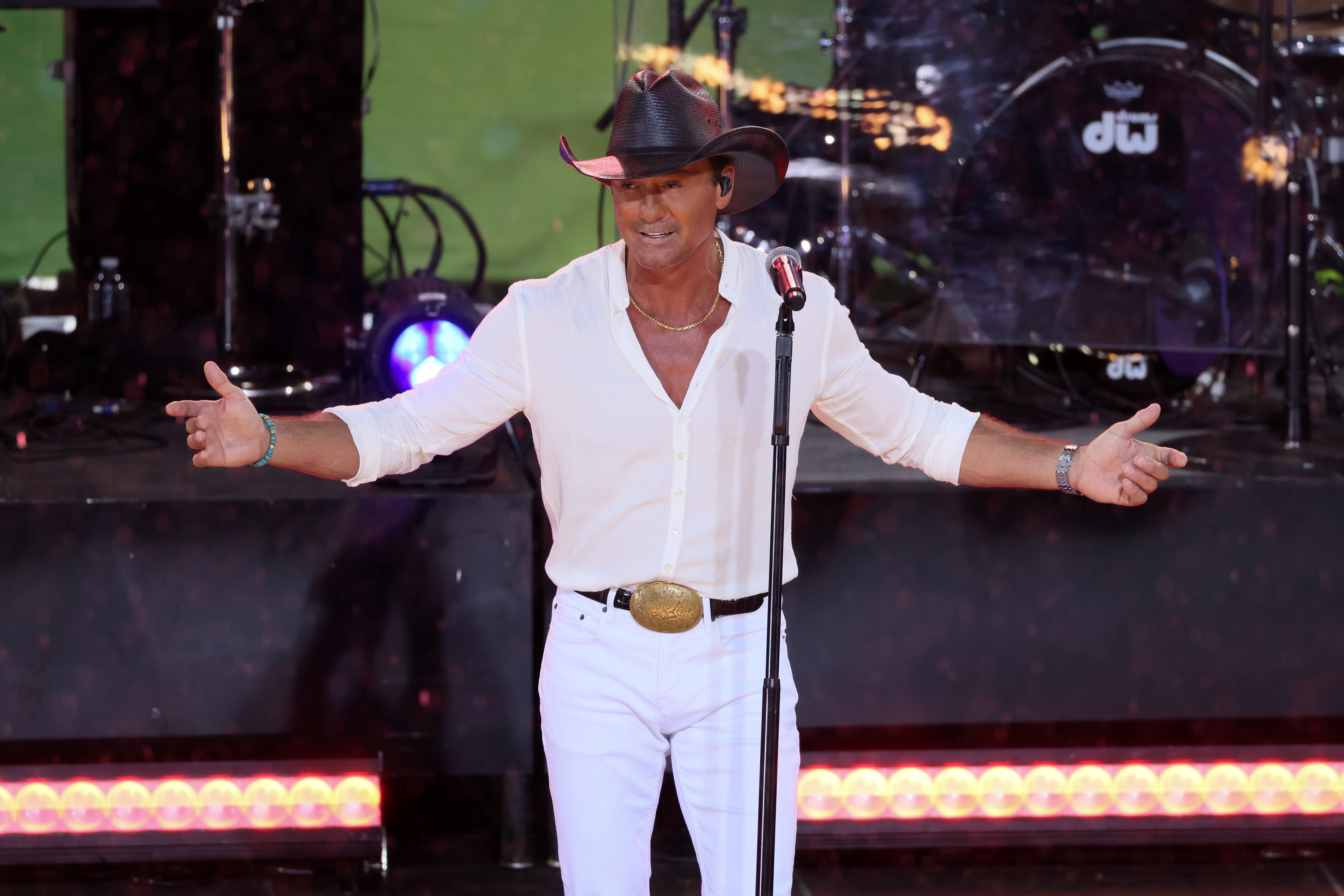 NEW YORK, NEW YORK - AUGUST 25: Tim McGraw performs on ABC's "Good Morning America" at Rumsey Playfield, Central Park on August 25, 2023 in New York City.
