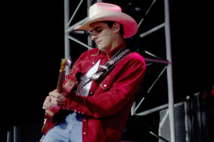 American musician Brad Paisley performs onstage during the George Strait Country Music Festival, Chicago, Illinois, May 25, 2001.