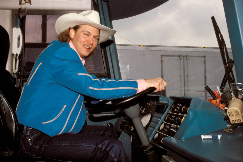 UNITED STATES - JANUARY 01: NASHVILLE Photo of Tracy LAWRENCE