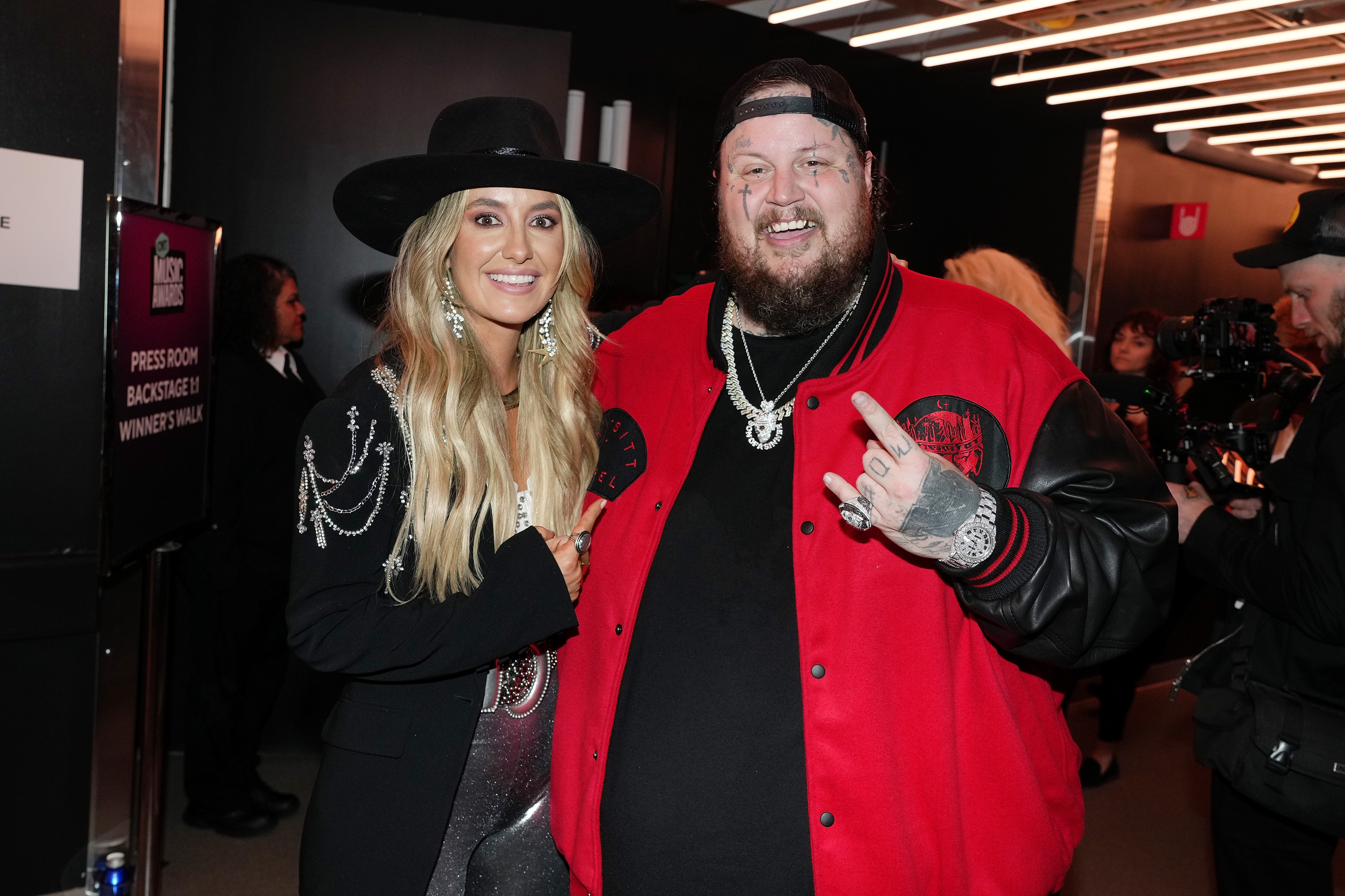 AUSTIN, TEXAS - APRIL 02: (L-R) Lainey Wilson and Jelly Roll attend the 2023 CMT Music Awards at Moody Center on April 02, 2023 in Austin, Texas. 
