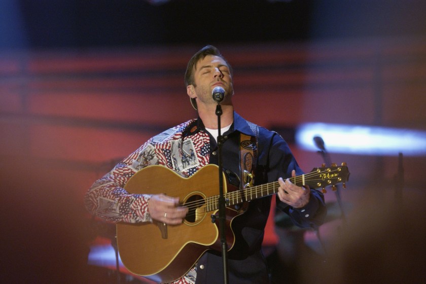 Musician Darryl Worley performs during the 2003 CMT Flameworthy Video Music Awards in the Gaylord Entertainment Center on April 7, 2003 in Nashville, Tennessee. 