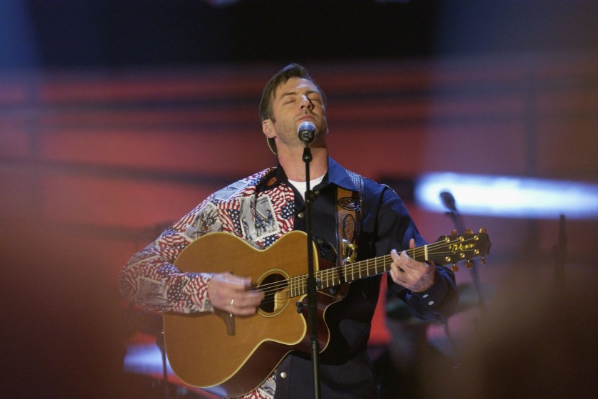 Musician Darryl Worley performs during the 2003 CMT Flameworthy Video Music Awards in the Gaylord Entertainment Center on April 7, 2003 in Nashville, Tennessee.