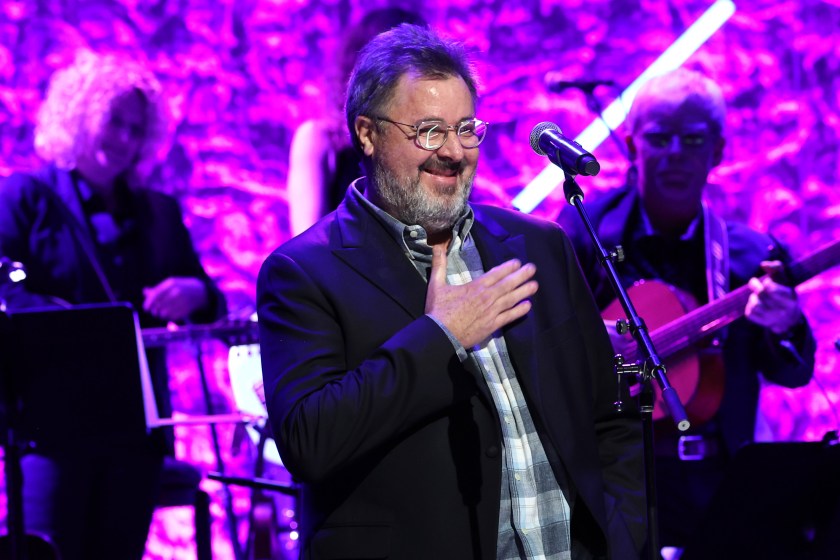 NASHVILLE, TENNESSEE - OCTOBER 22: (EDITORIAL USE ONLY) Vince Gill performs onstage during the Class of 2023 Medallion Ceremony at Country Music Hall of Fame and Museum on October 22, 2023 in Nashville, Tennessee.