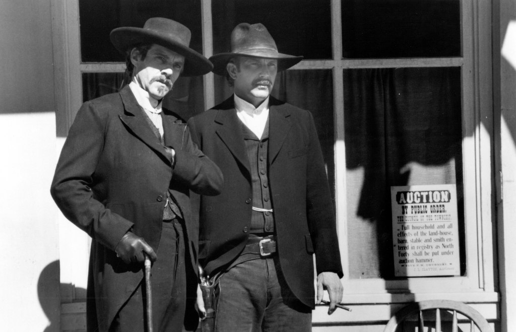 1994:  Actors Dennis Quaid (left) and Kevin Costner star in the film 'Wyatt Earp'.  