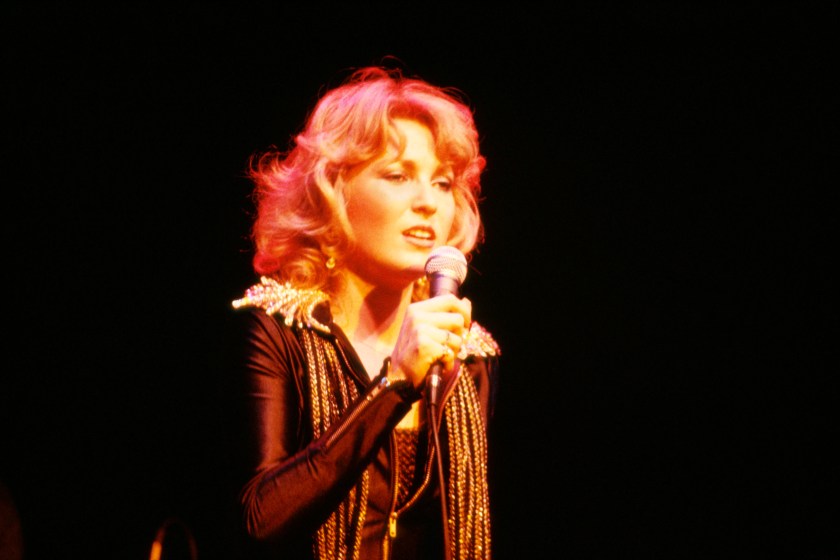 UNSPECIFIED - JANUARY 01: Photo of Tanya TUCKER; Tanya Tucker performing on stage 