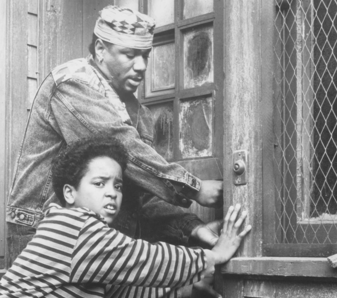Ving Rhames and Brandon Quintin Adams in The People Under the Stairs (1991)