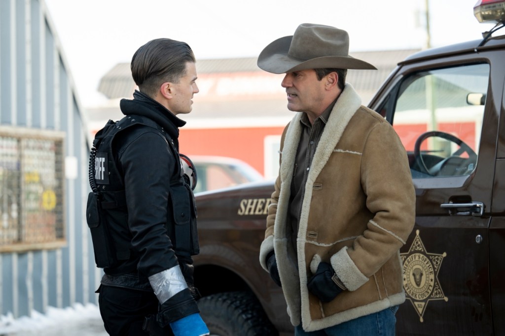 Joe Keery as Gator Tillman, Jon Hamm as Roy Tillman in 'Fargo' Season 5, Episode 3.
