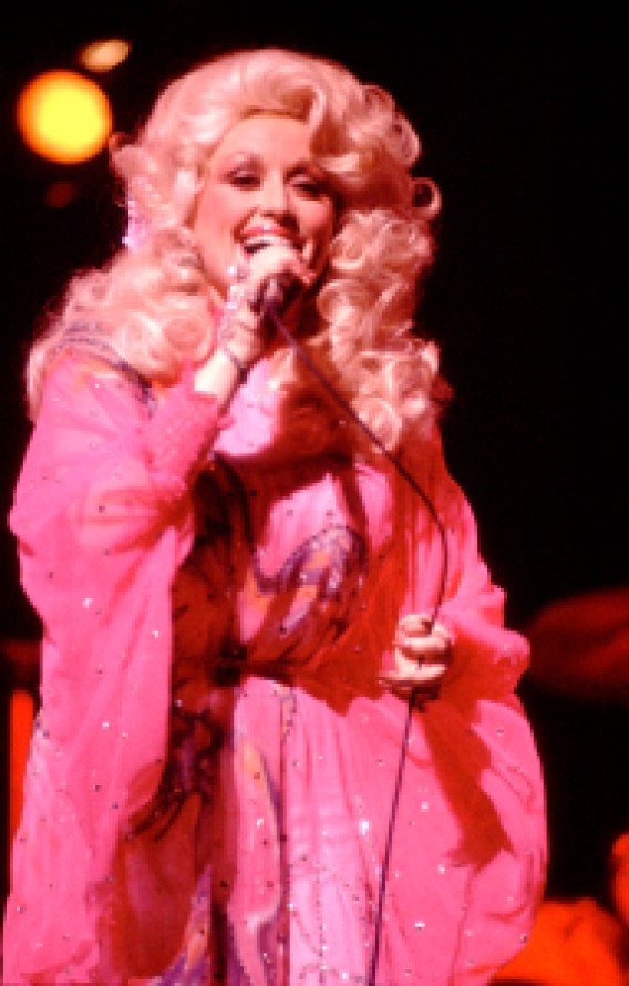 Dolly Parton performs at the Auditorium Theater in Chicago, Illinois, November 2, 1977.
