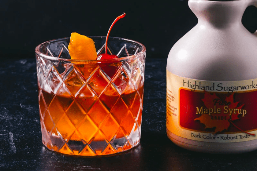 maple old fashioned thanksgiving cocktail