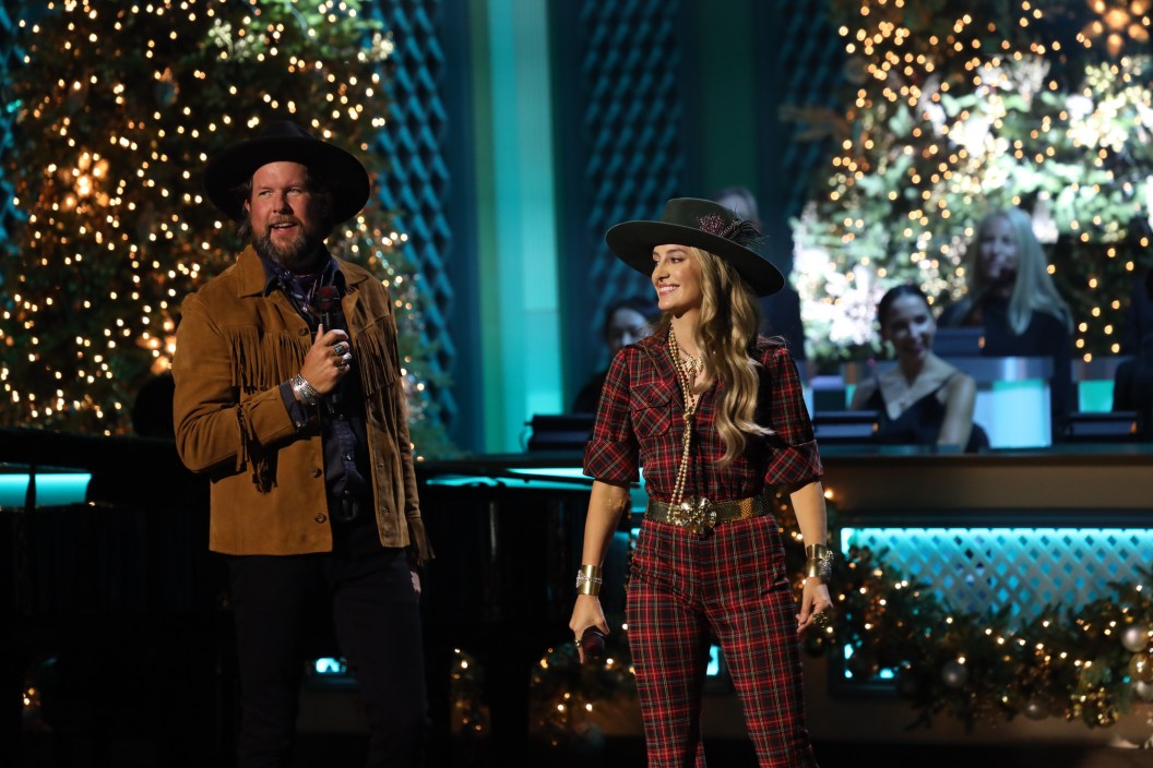 Zach Williams and Lainey Wilson perform during “CMA Country Christmas,” airing Thursday, Dec. 14 on ABC.