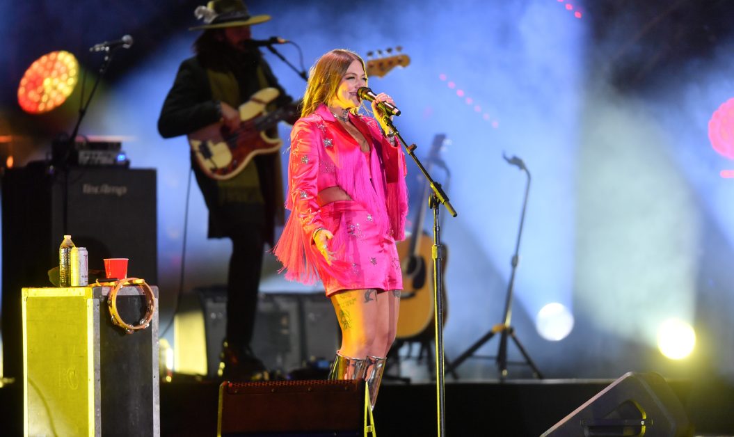 NASHVILLE, TENNESSEE - DECEMBER 31: Elle King performs onstage for New Year's Eve Live: Nashville's Big Bash at Bicentennial Capitol Mall State Park on December 31, 2023 in Nashville, Tennessee.