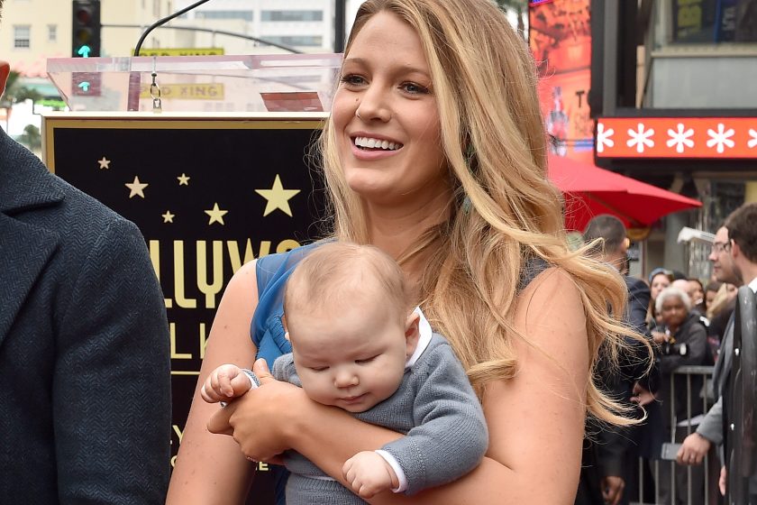 HOLLYWOOD, CA - DECEMBER 15: Actress Blake Lively and daughter Ines Reynolds attend the ceremony honoring Ryan Reynolds with a Star on the Hollywood Walk of Fame on December 15, 2016 in Hollywood, California.