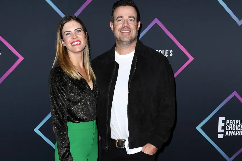 SANTA MONICA, CA - NOVEMBER 11: Siri Pinter (L) and Carson Daly attends the People's Choice Awards 2018 at Barker Hangar on November 11, 2018 in Santa Monica, California. 