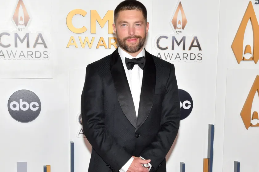 NASHVILLE, TENNESSEE - NOVEMBER 08: EDITORIAL USE ONLY Chris Lane attends the 57th Annual CMA Awards at Bridgestone Arena on November 08, 2023 in Nashville, Tennessee. 