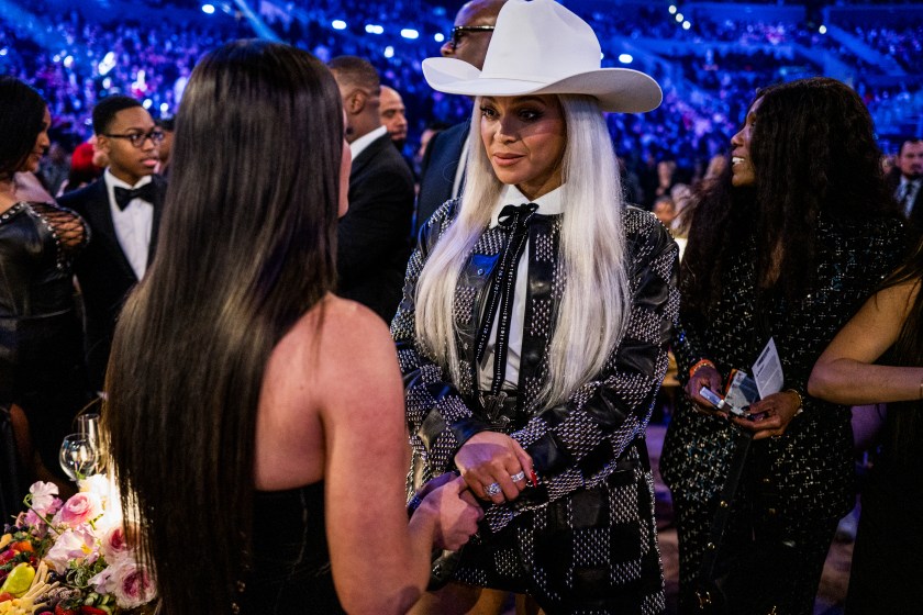 LOS ANGELES, CALIFORNIA - FEBRUARY 04: (L-R) Kacey Musgraves and Beyoncé attend the 66th GRAMMY Awards on February 04, 2024 in Los Angeles, California.