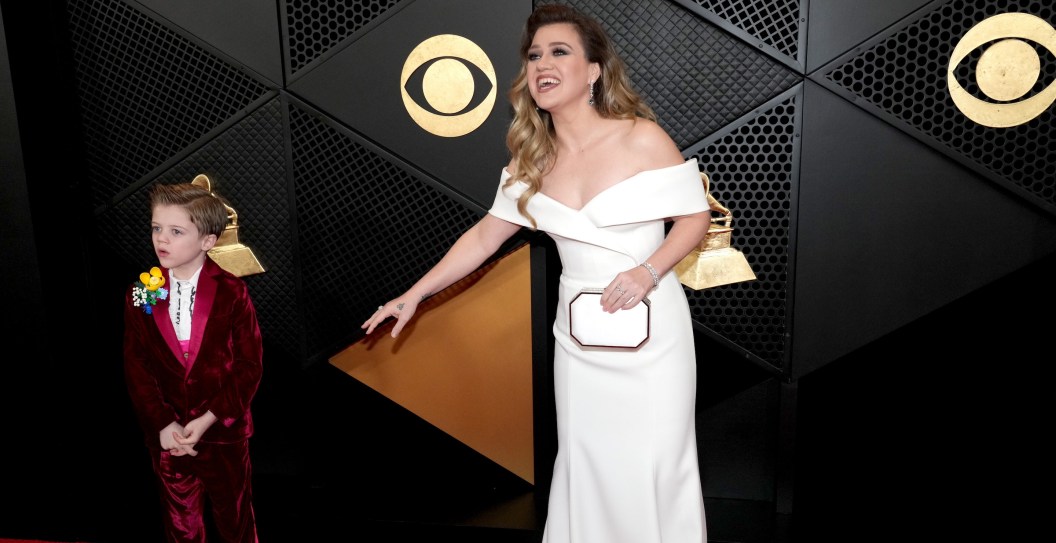 LOS ANGELES, CALIFORNIA - FEBRUARY 04: (FOR EDITORIAL USE ONLY) Kelly Clarkson (R) and Remington "Remy" Alexander attend the 66th GRAMMY Awards at Crypto.com Arena on February 04, 2024 in Los Angeles, California.