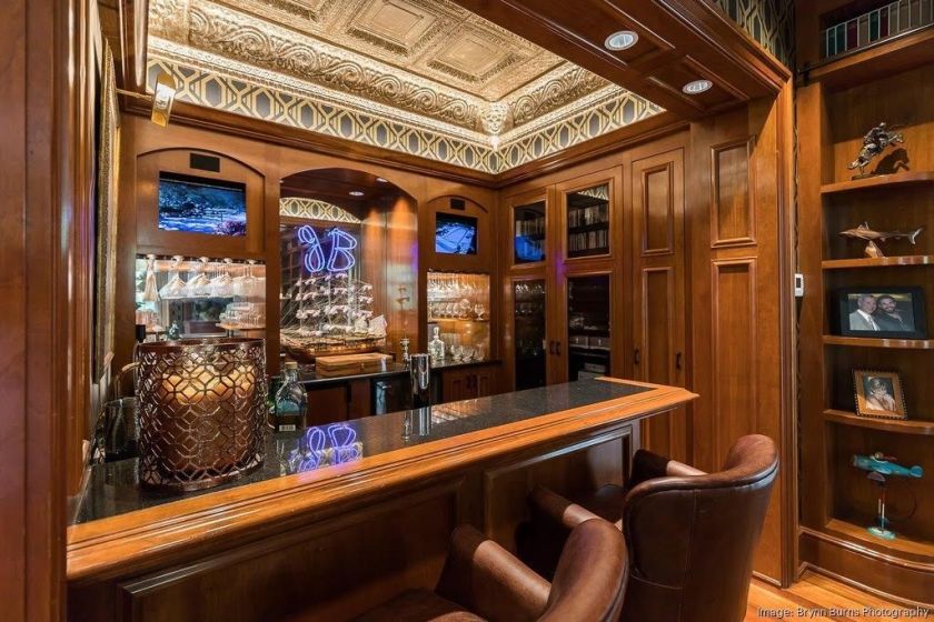 Travis Kelce home bar