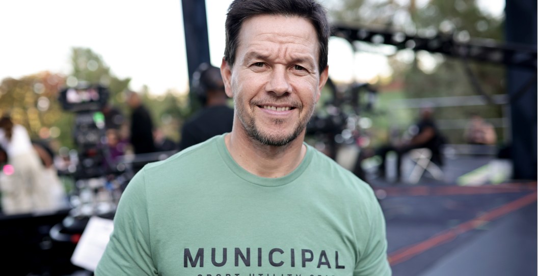Why Mark Wahlberg Refused Surgery After Injuring Knee: "I Got to Kind of Try to Tough It Out"