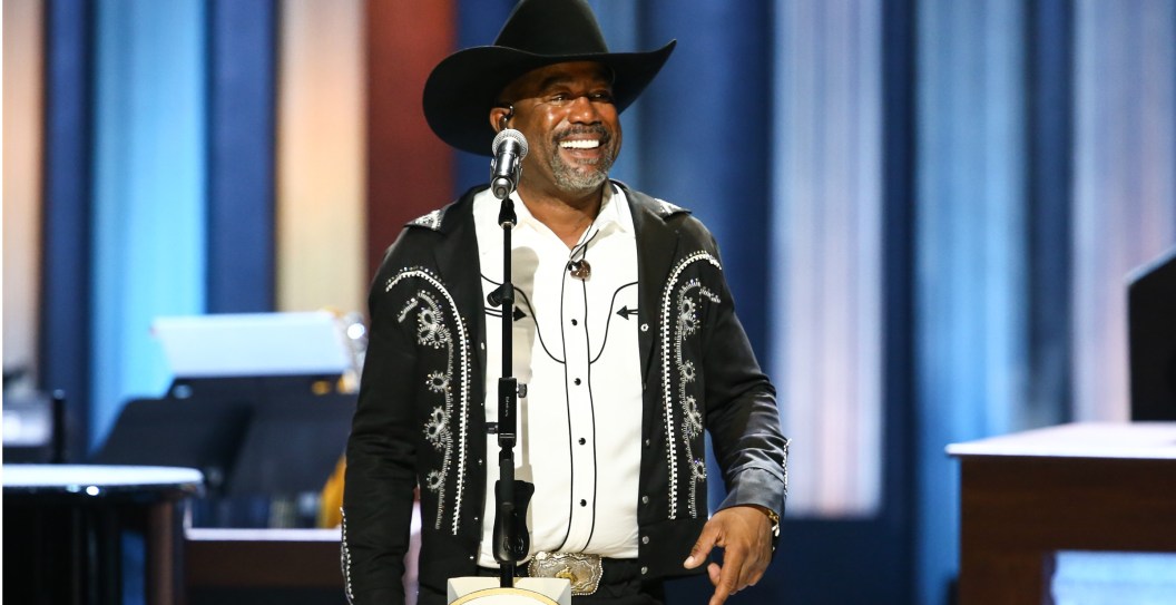 Darius Rucker Says He's Hooked Up With Fans, Says Other Singers Are Lying
